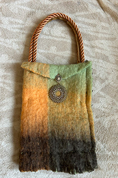 Cozy Felt iPhone bag