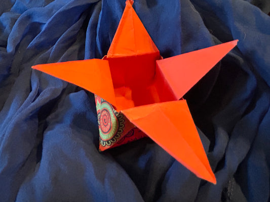 Origami Holiday Manifestor